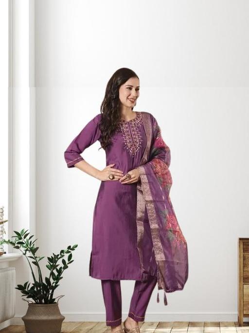 The Regal Embroidered Kurti Set