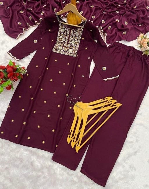 WOMEN EMBROIDERED KURTA SET