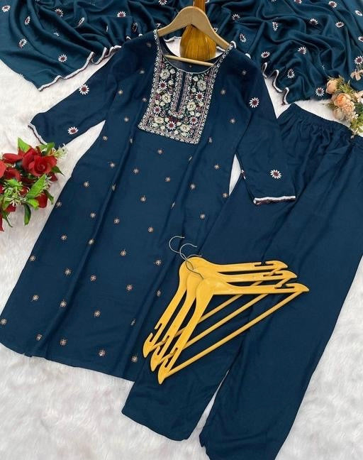 WOMEN EMBROIDERED KURTA SET