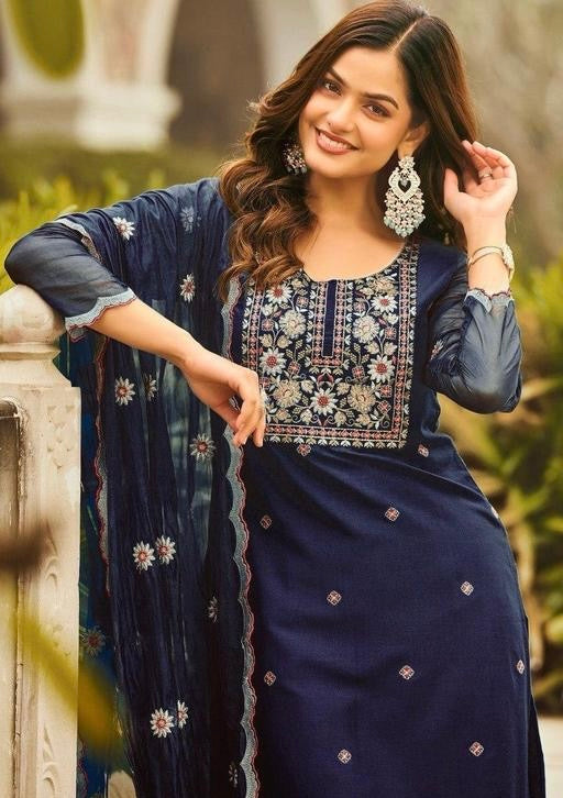 WOMEN EMBROIDERED KURTA SET