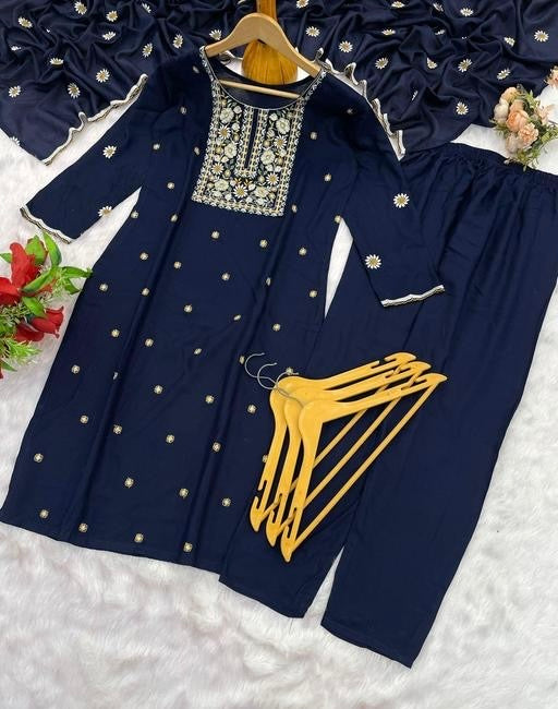 WOMEN EMBROIDERED KURTA SET